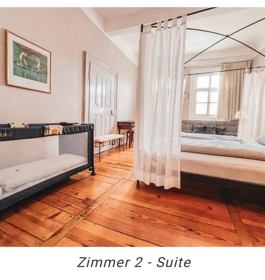Hotel Weinstube Am Markt Gerolzhofen Eksteriør bilde