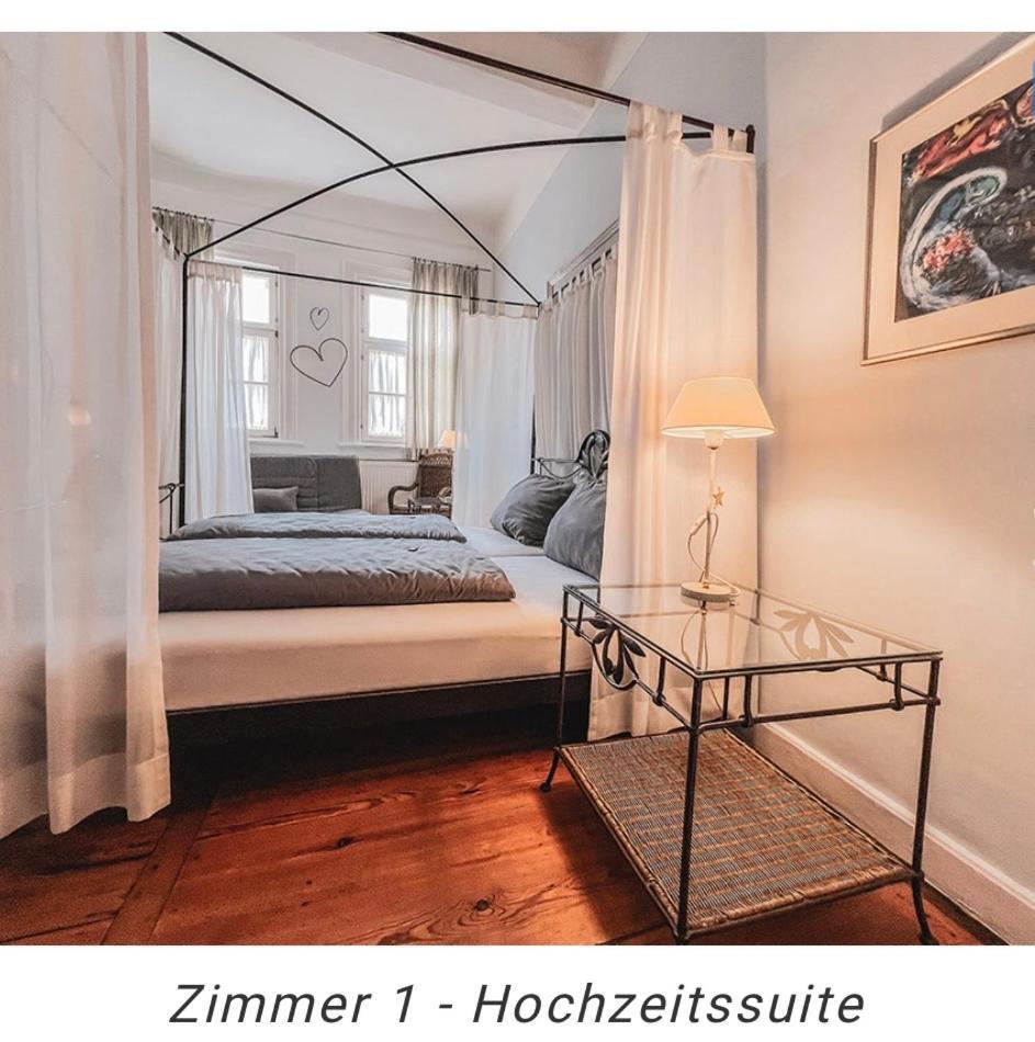 Hotel Weinstube Am Markt Gerolzhofen Eksteriør bilde